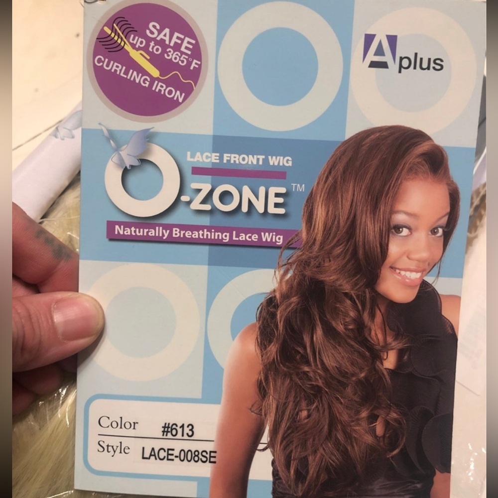 Ozone long layered lace front wig-blonde - Picture 3 of 9